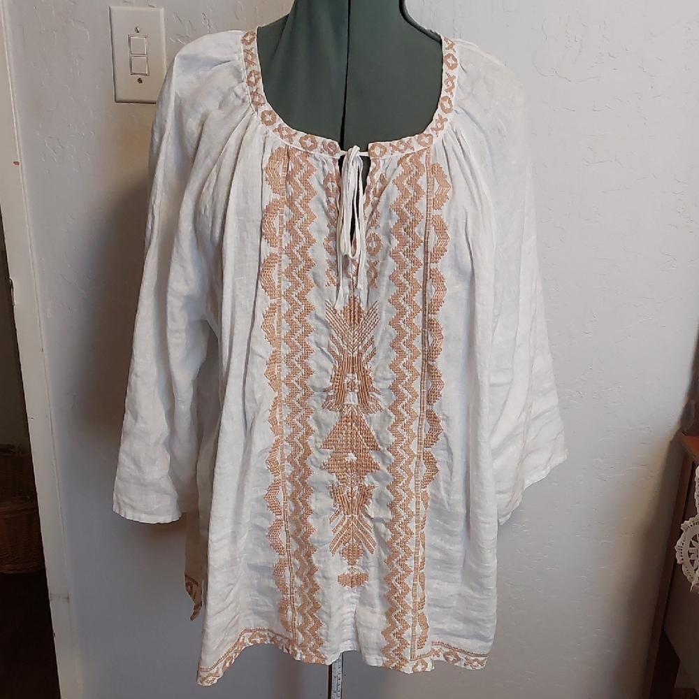 Johnny Was White Linen Blouse with Tan Embroidery